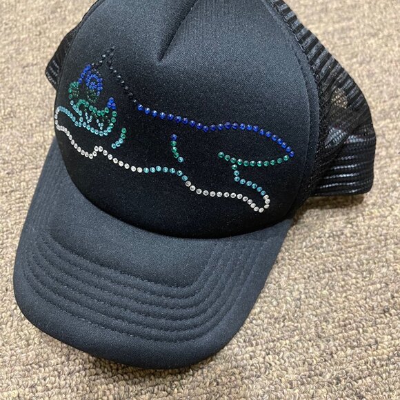 NWT Mens black Running Dog Rhinestone-embellished Mesh Trucker Cap - Picture 1 of 4